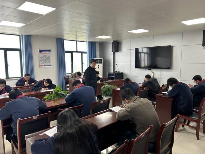 建材公司、檢測公司聯(lián)合開展管理人員業(yè)務(wù)提升考試